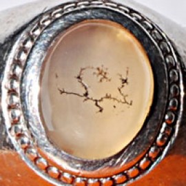 نقش ها و سنگ ها