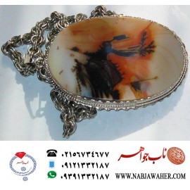 گردن آویز عقیق شجر قرمز با شکل طبیعی عروس  کد 4003