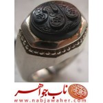 انگشترنقره مردانه خطی یشم خط مبین استاد حسین رضیعی رکاب نقره نفیس دستسازاستاد محمد افتخاری ذکر علی ع