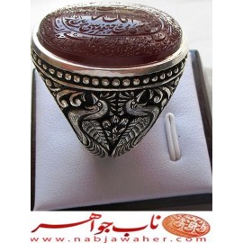 انگشترنقره مردانه عقیق یمنی خطی همراه با شناسنامه بین المللی و رکاب فاخر احمدنامی قلمزنی جنگی