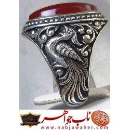 انگشترنقره مردانه عقیق سرخ یمنی همراه با شناسنامه بین المللی و رکاب فاخر احمدنامی قلمزنی جنگی