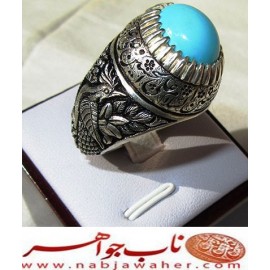 انگشترنفیس مردانه فیروزه پاک عجمی نیشابوری همراه با شناسنامه بین المللی و رکاب فاخر مهدی رحمانی قلمزنی کتیبه دار جنگی