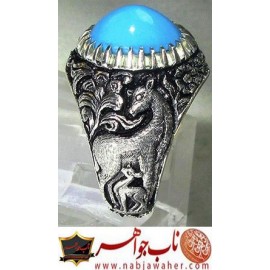 انگشترنفیس مردانه فیروزه شجرناب نیشابوری همراه با شناسنامه بین المللی و رکاب فاخر مهدی رحمانی قلمزنی جنگی