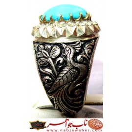 انگشترنفیس مردانه فیروزه عجمی نیشابوری همراه با شناسنامه بین المللی و رکاب فاخر مهدی رحمانی قلمزنی جنگی با دوازده قطعه برلیان