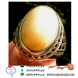 انگشتر نفیس اوپال طبیعی سفید شیری اصیل و رکاب دست ساز نقره