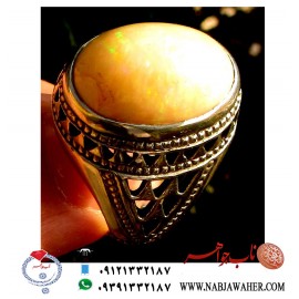 انگشتر نفیس اوپال طبیعی سفید شیری اصیل و رکاب دست ساز نقره