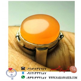 انگشترخاص عقیق زرد یمنی  و حکاکی خاتم جمیع طلسمات درصفحه هات نقره طبق آداب خاص
